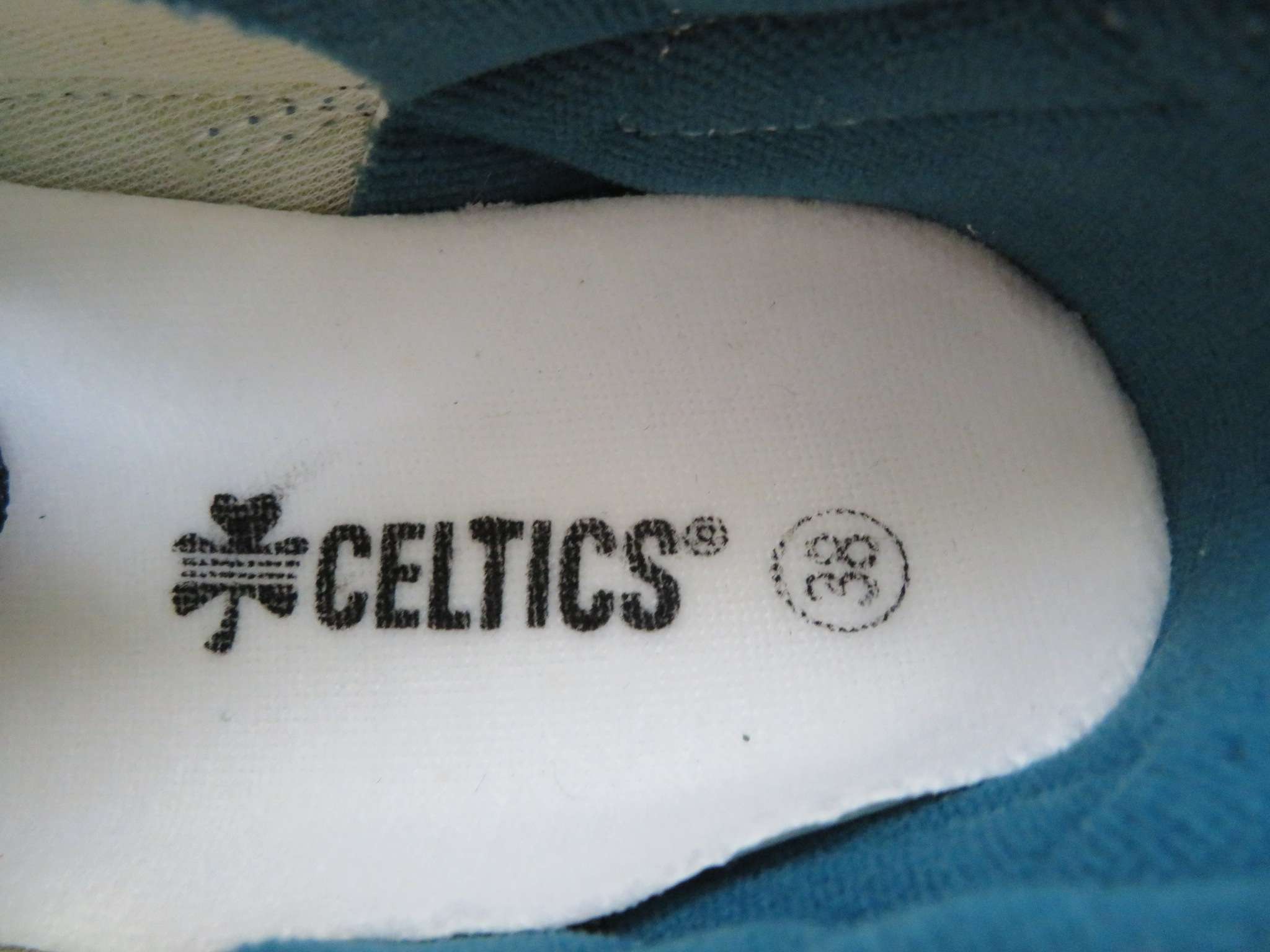 Blauwe Celtics schoenen maat 38 met prettig loopcomfort