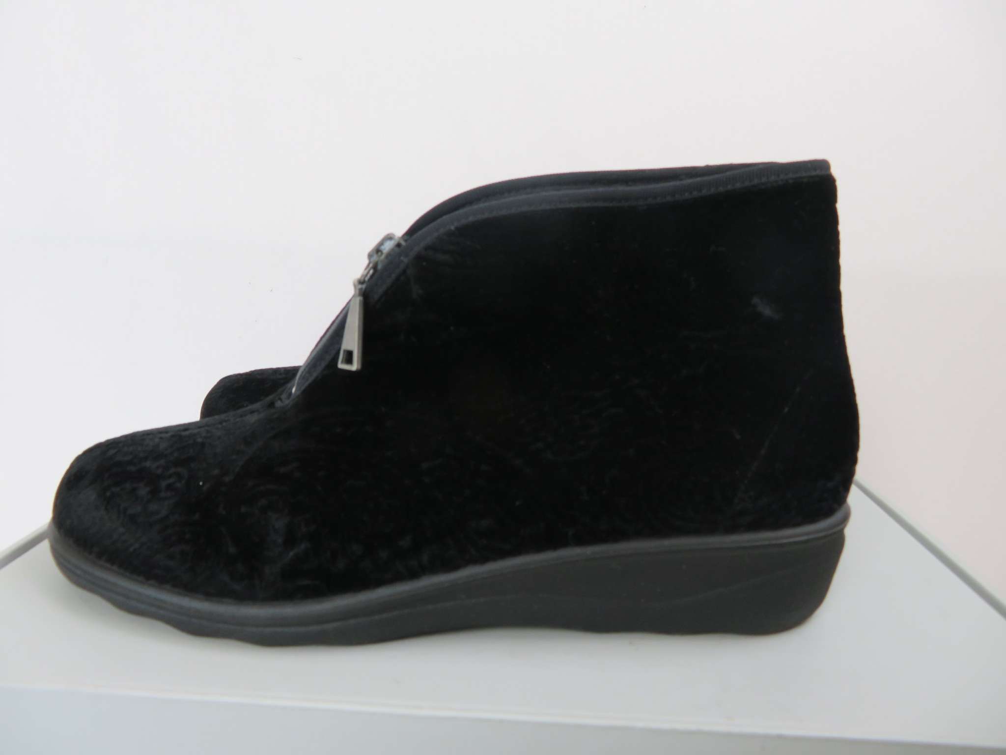 Scarpe ROMIKA nere in velvet comfort, vestibilità morbida