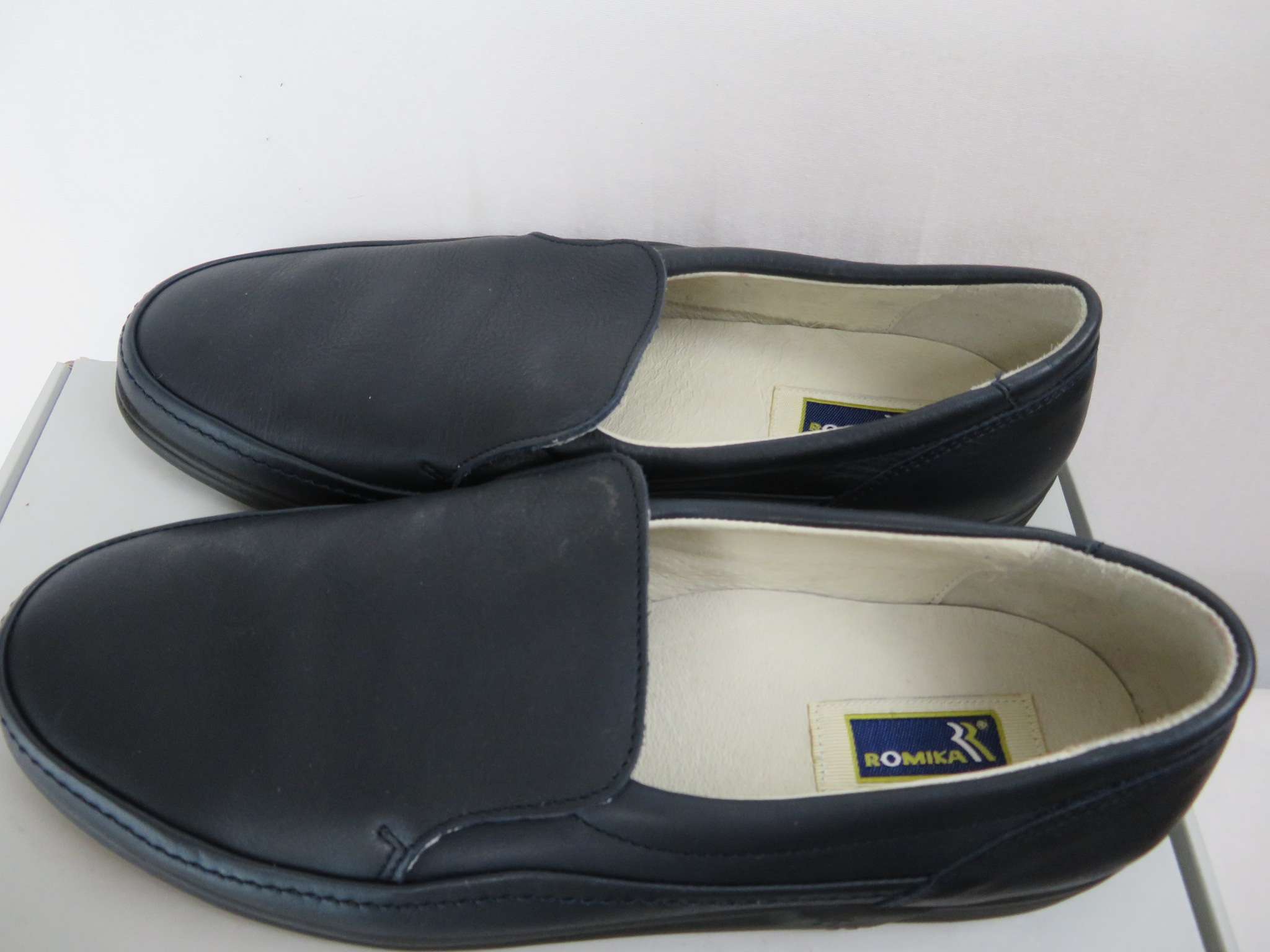 Buty męskie Romika czarne casual do domu i na zewnątrz